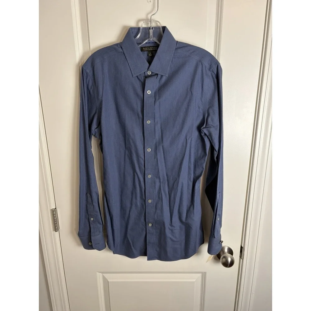Banana Republic BLUE Dress Shirt Long Sleeve Non-Ironed Tailored Slim Fit, Small